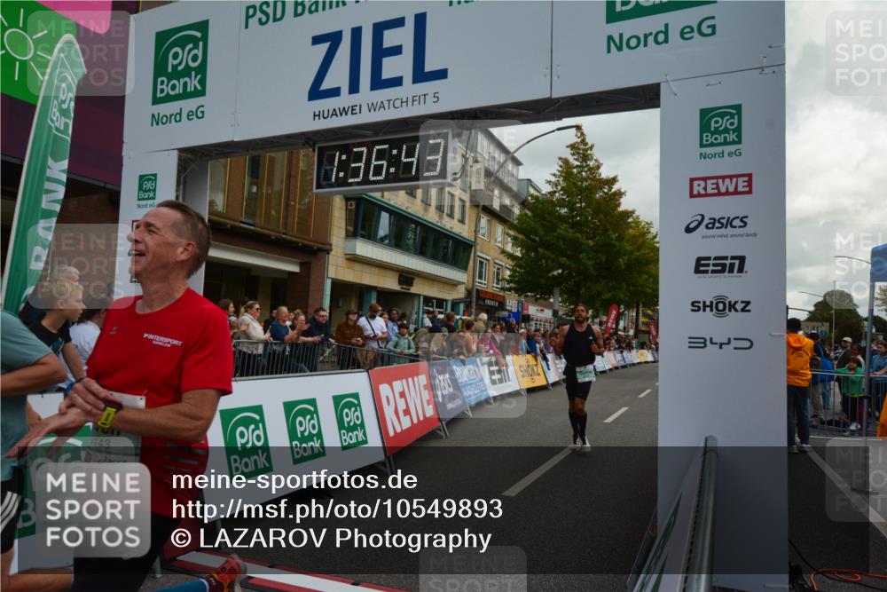 20.09.2026 - PSD Bank Halbmarathon LAZAROV Photography http://msf.ph/oto/10549893 20.09.2026 11:36:43 Ziel 1319, 1670, 2157, 2487, 2722, 4143, 4503 meine-sportfotos.de
