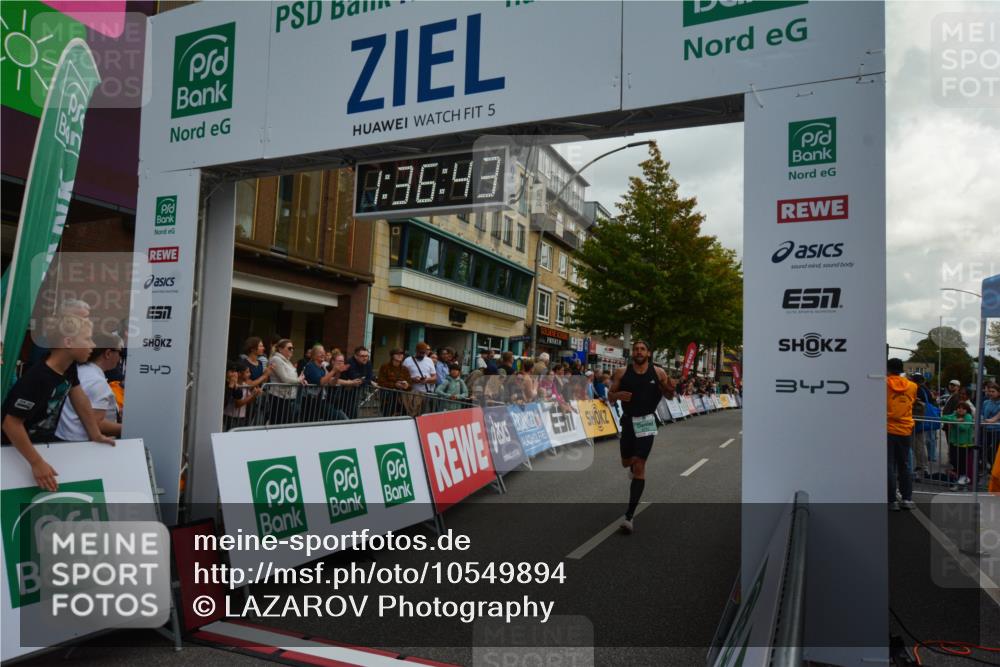 20.09.2026 - PSD Bank Halbmarathon LAZAROV Photography http://msf.ph/oto/10549894 20.09.2026 11:36:43 Ziel 1319, 1670, 2157, 2487, 2722, 4143, 4503 meine-sportfotos.de