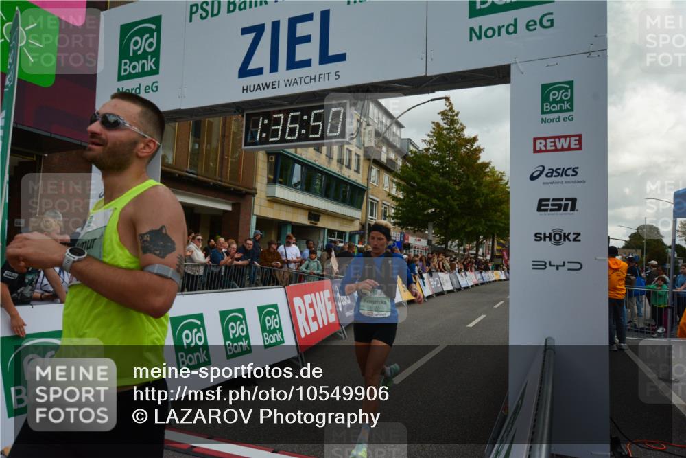 20.09.2026 - PSD Bank Halbmarathon LAZAROV Photography http://msf.ph/oto/10549906 20.09.2026 11:36:49 Ziel 1319, 1670, 2487, 2722, 4142, 4503, 4651 meine-sportfotos.de