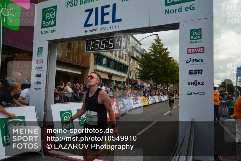 20.09.2026 - PSD Bank Halbmarathon LAZAROV Photography http://msf.ph/oto/10549910 20.09.2026 11:36:53 Ziel 1319, 1670, 2487, 4142, 4503, 4651 meine-sportfotos.de