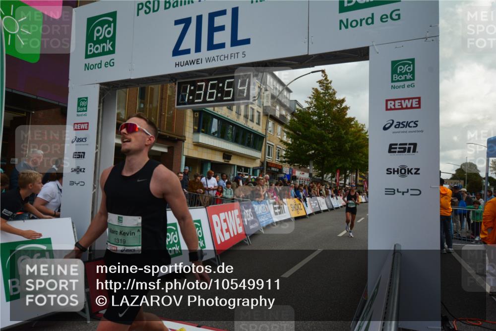 20.09.2026 - PSD Bank Halbmarathon LAZAROV Photography http://msf.ph/oto/10549911 20.09.2026 11:36:54 Ziel 1319, 1670, 2487, 4142, 4260, 4503, 4651 meine-sportfotos.de