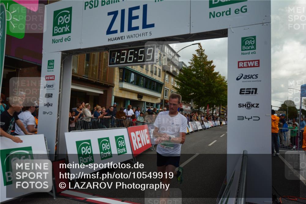 20.09.2026 - PSD Bank Halbmarathon LAZAROV Photography http://msf.ph/oto/10549919 20.09.2026 11:36:59 Ziel 1319, 1812, 2925, 3299, 4142, 4260, 4651, 4779, 4796 meine-sportfotos.de