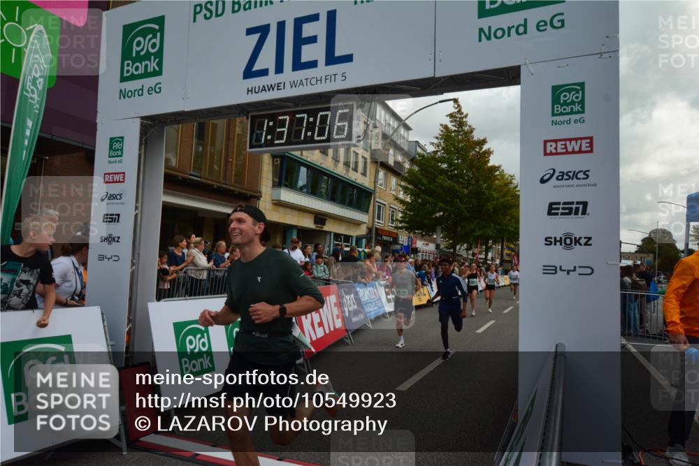 20.09.2026 - PSD Bank Halbmarathon LAZAROV Photography http://msf.ph/oto/10549923 20.09.2026 11:37:05 Ziel 1812, 2102, 2925, 3299, 3359, 4260, 4651, 4779, 4796 meine-sportfotos.de