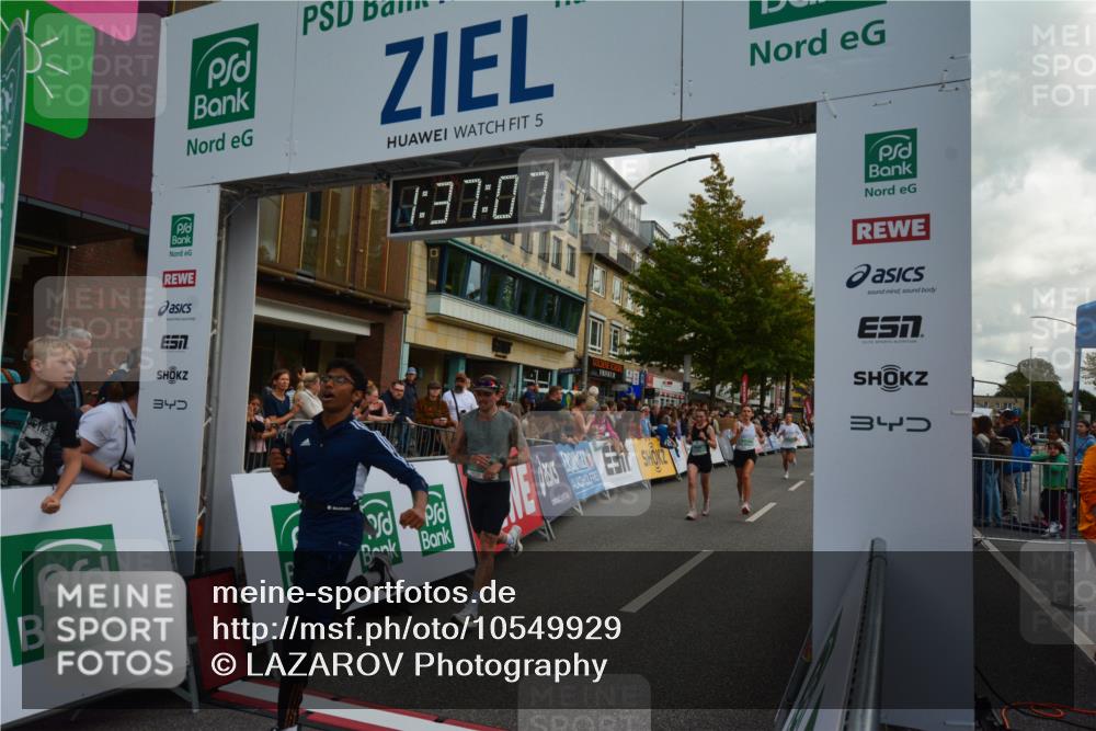 20.09.2026 - PSD Bank Halbmarathon LAZAROV Photography http://msf.ph/oto/10549929 20.09.2026 11:37:06 Ziel 1812, 2102, 2925, 3299, 3359, 4260, 4779, 4796 meine-sportfotos.de