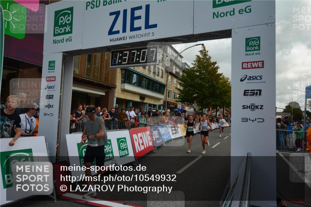 20.09.2026 - PSD Bank Halbmarathon LAZAROV Photography http://msf.ph/oto/10549932 20.09.2026 11:37:07 Ziel 1812, 2102, 2925, 3299, 3359, 4260, 4779, 4796 meine-sportfotos.de