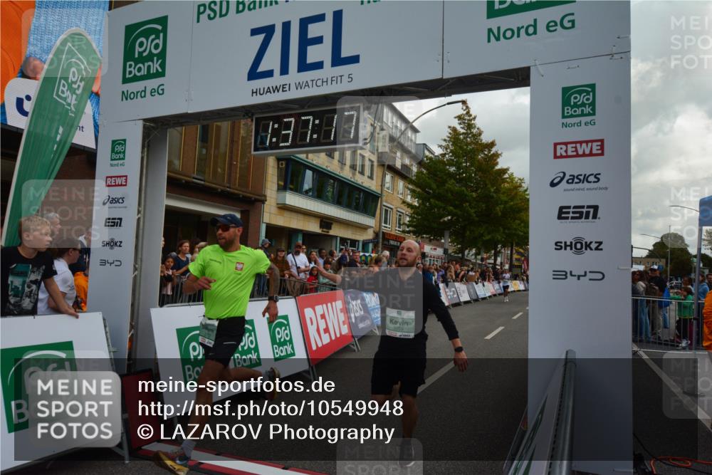 20.09.2026 - PSD Bank Halbmarathon LAZAROV Photography http://msf.ph/oto/10549948 20.09.2026 11:37:16 Ziel 1676, 2102, 3295, 3359, 4571, 4796 meine-sportfotos.de