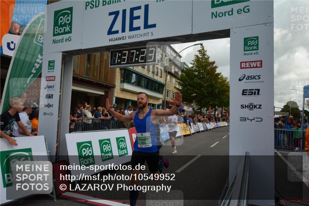 20.09.2026 - PSD Bank Halbmarathon LAZAROV Photography http://msf.ph/oto/10549952 20.09.2026 11:37:22 Ziel 1676, 2102, 3295, 3312, 3359, 3629, 4132, 4571 meine-sportfotos.de