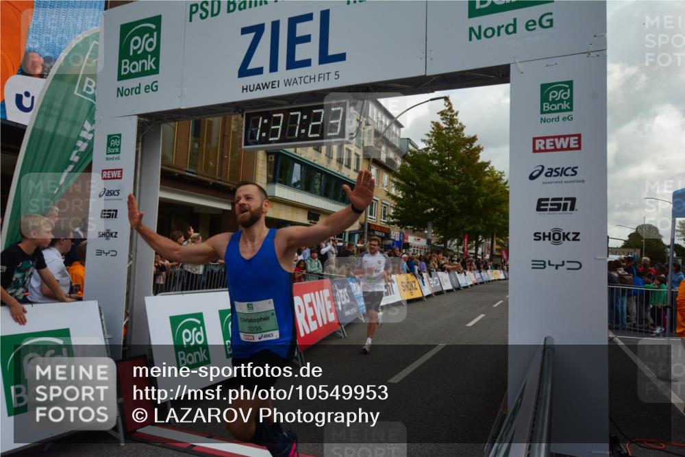 20.09.2026 - PSD Bank Halbmarathon LAZAROV Photography http://msf.ph/oto/10549953 20.09.2026 11:37:22 Ziel 1676, 2102, 3295, 3312, 3359, 3629, 4132, 4571 meine-sportfotos.de