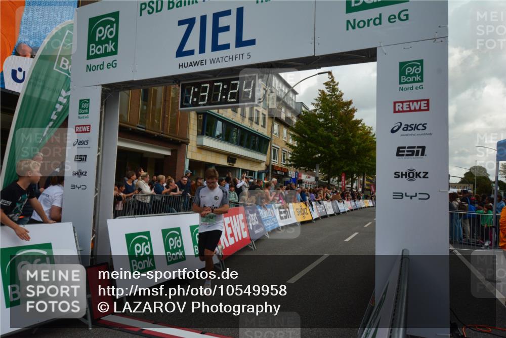 20.09.2026 - PSD Bank Halbmarathon LAZAROV Photography http://msf.ph/oto/10549958 20.09.2026 11:37:23 Ziel 1676, 2102, 3295, 3312, 3359, 3629, 4132, 4571 meine-sportfotos.de