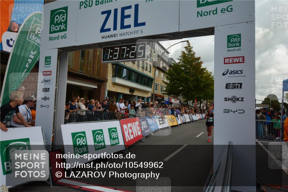 20.09.2026 - PSD Bank Halbmarathon LAZAROV Photography http://msf.ph/oto/10549962 20.09.2026 11:37:24 Ziel 1676, 1944, 2735, 3295, 3312, 3629, 4132, 4571 meine-sportfotos.de