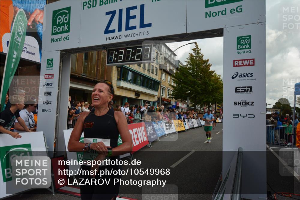 20.09.2026 - PSD Bank Halbmarathon LAZAROV Photography http://msf.ph/oto/10549968 20.09.2026 11:37:27 Ziel 1676, 1944, 2500, 2735, 3295, 3312, 3629, 4132, 4571 meine-sportfotos.de
