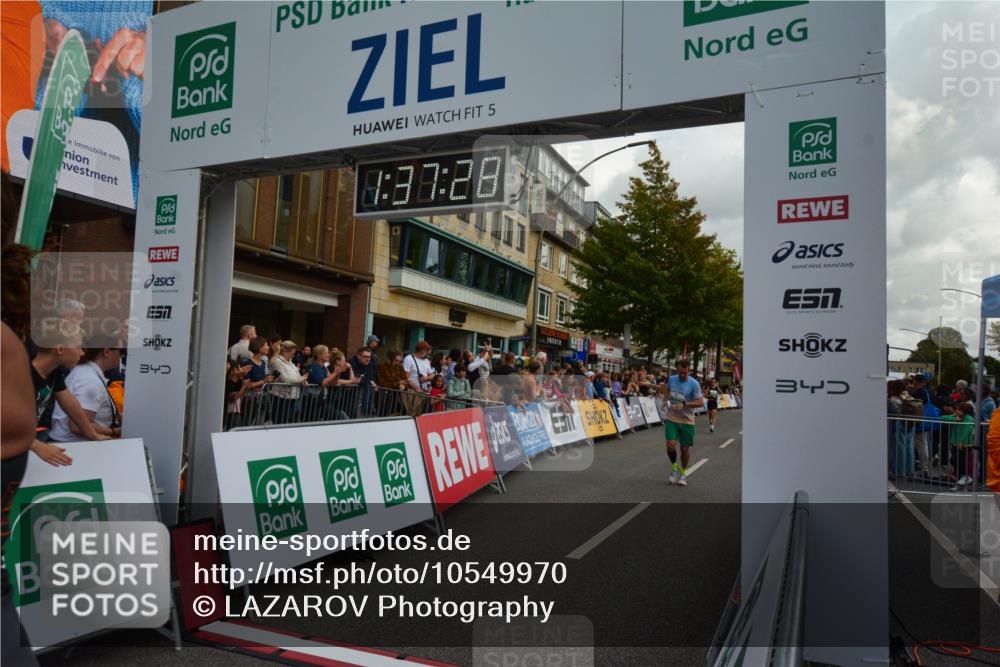 20.09.2026 - PSD Bank Halbmarathon LAZAROV Photography http://msf.ph/oto/10549970 20.09.2026 11:37:27 Ziel 1676, 1944, 2500, 2735, 3295, 3312, 3629, 4132, 4571 meine-sportfotos.de