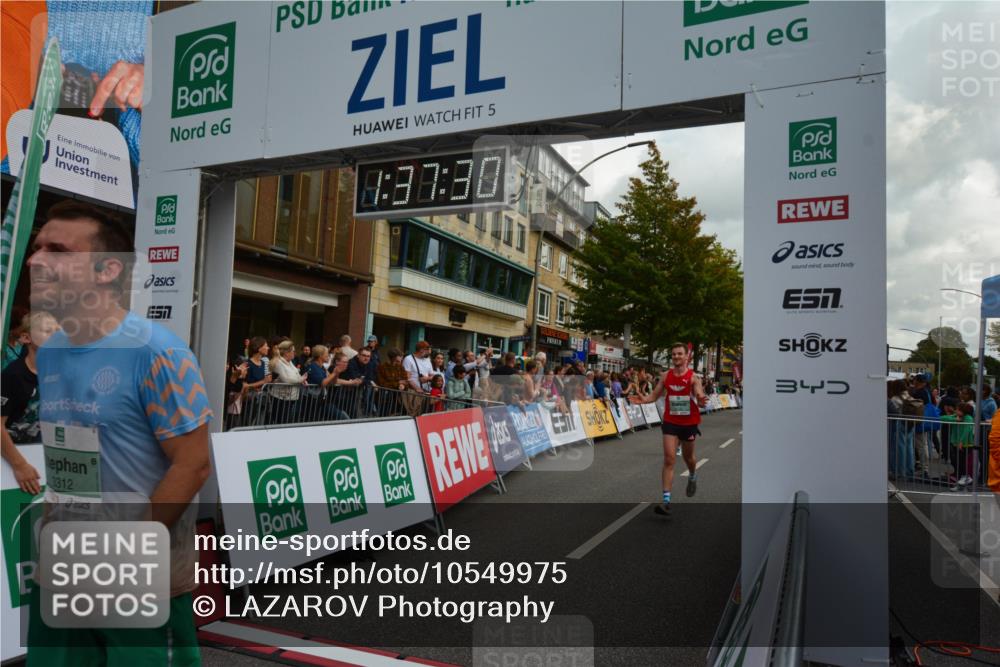 20.09.2026 - PSD Bank Halbmarathon LAZAROV Photography http://msf.ph/oto/10549975 20.09.2026 11:37:30 Ziel 1291, 1353, 1676, 1944, 2500, 2735, 3312, 3629, 4127, 4132, 4571 meine-sportfotos.de