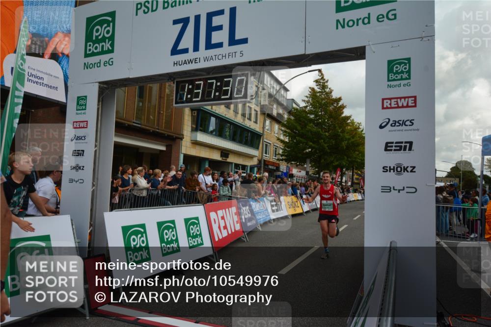 20.09.2026 - PSD Bank Halbmarathon LAZAROV Photography http://msf.ph/oto/10549976 20.09.2026 11:37:30 Ziel 1291, 1353, 1676, 1944, 2500, 2735, 3312, 3629, 4127, 4132, 4571 meine-sportfotos.de