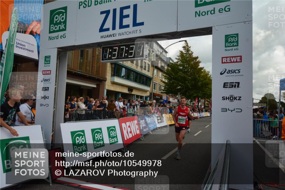 20.09.2026 - PSD Bank Halbmarathon LAZAROV Photography http://msf.ph/oto/10549978 20.09.2026 11:37:30 Ziel 1291, 1353, 1676, 1944, 2500, 2735, 3312, 3629, 4127, 4132, 4571 meine-sportfotos.de