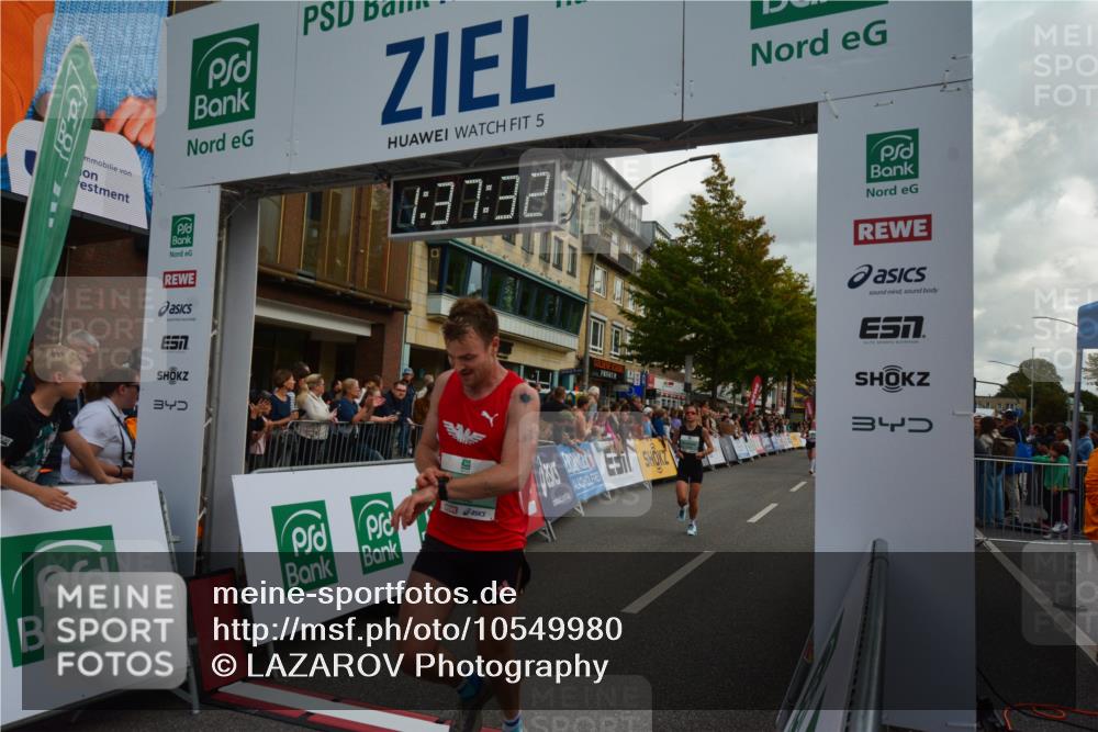 20.09.2026 - PSD Bank Halbmarathon LAZAROV Photography http://msf.ph/oto/10549980 20.09.2026 11:37:31 Ziel 1291, 1353, 1676, 1944, 2500, 2735, 3312, 3629, 4127, 4132 meine-sportfotos.de