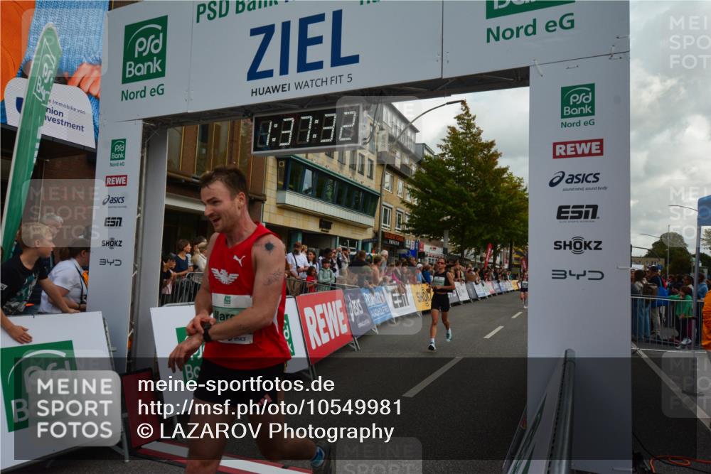 20.09.2026 - PSD Bank Halbmarathon LAZAROV Photography http://msf.ph/oto/10549981 20.09.2026 11:37:31 Ziel 1291, 1353, 1676, 1944, 2500, 2735, 3312, 3629, 4127, 4132 meine-sportfotos.de