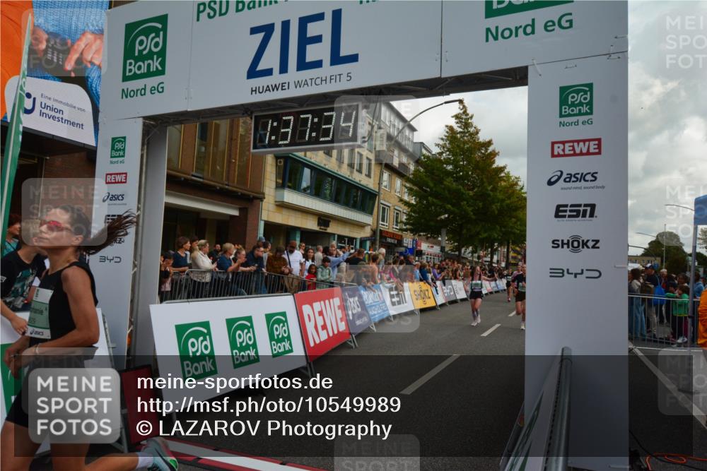 20.09.2026 - PSD Bank Halbmarathon LAZAROV Photography http://msf.ph/oto/10549989 20.09.2026 11:37:34 Ziel 1291, 1353, 1944, 2500, 2735, 3312, 3629, 4127, 4132 meine-sportfotos.de