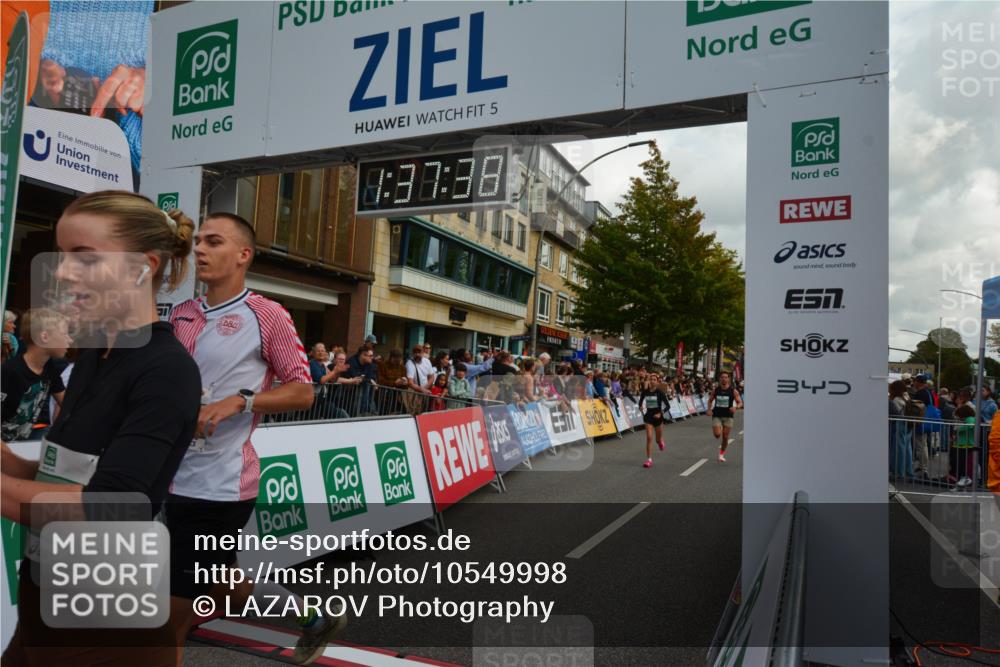 20.09.2026 - PSD Bank Halbmarathon LAZAROV Photography http://msf.ph/oto/10549998 20.09.2026 11:37:37 Ziel 1291, 1353, 1944, 2500, 2735, 3296, 3629, 4127, 4132, 4371 meine-sportfotos.de