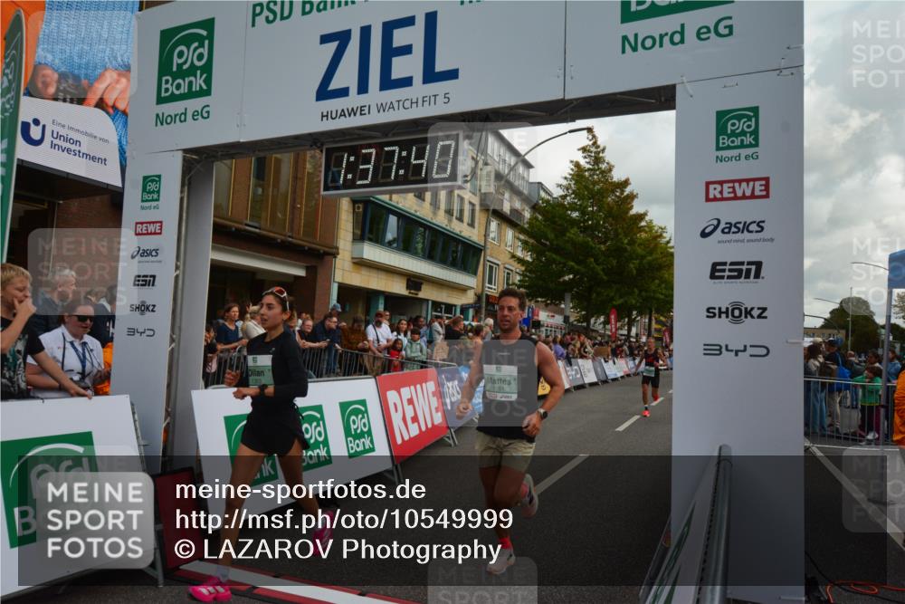 20.09.2026 - PSD Bank Halbmarathon LAZAROV Photography http://msf.ph/oto/10549999 20.09.2026 11:37:40 Ziel 1291, 1353, 1944, 2500, 2735, 3296, 4127, 4371, 4766 meine-sportfotos.de