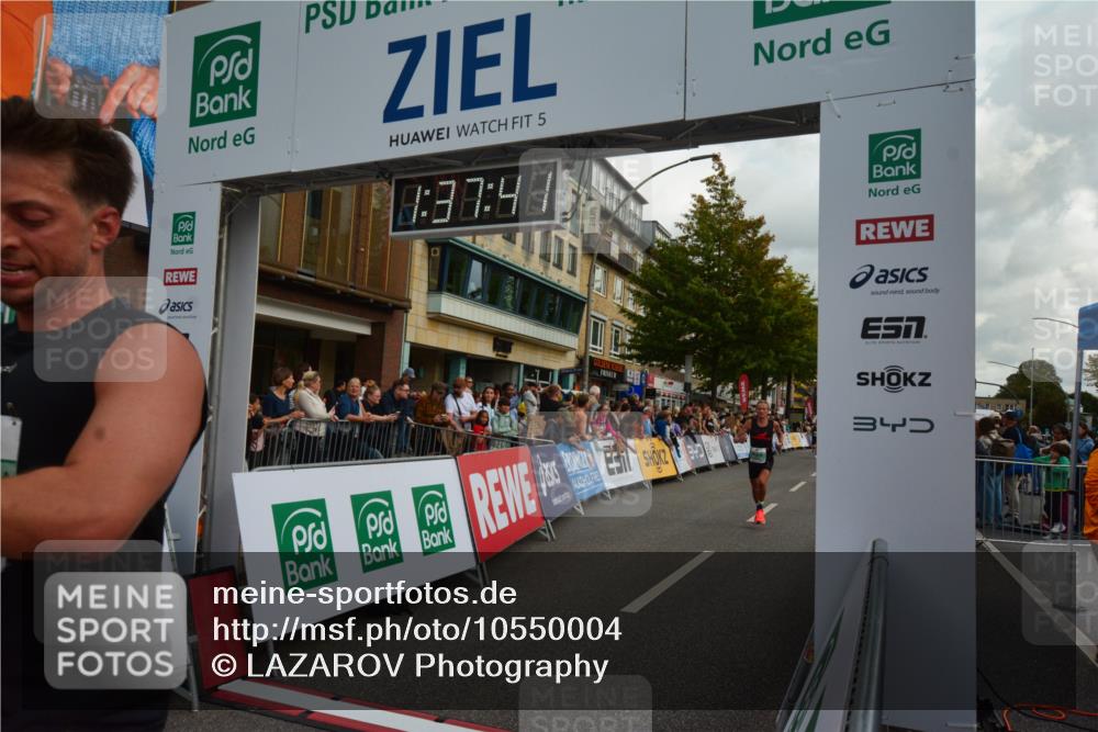 20.09.2026 - PSD Bank Halbmarathon LAZAROV Photography http://msf.ph/oto/10550004 20.09.2026 11:37:41 Ziel 1219, 1291, 1353, 1944, 2500, 2735, 3100, 3296, 4127, 4371, 4766 meine-sportfotos.de