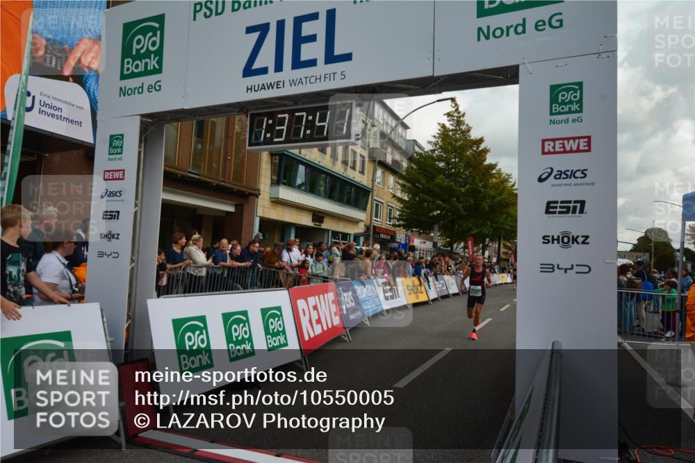 20.09.2026 - PSD Bank Halbmarathon LAZAROV Photography http://msf.ph/oto/10550005 20.09.2026 11:37:41 Ziel 1219, 1291, 1353, 1944, 2500, 2735, 3100, 3296, 4127, 4371, 4766 meine-sportfotos.de