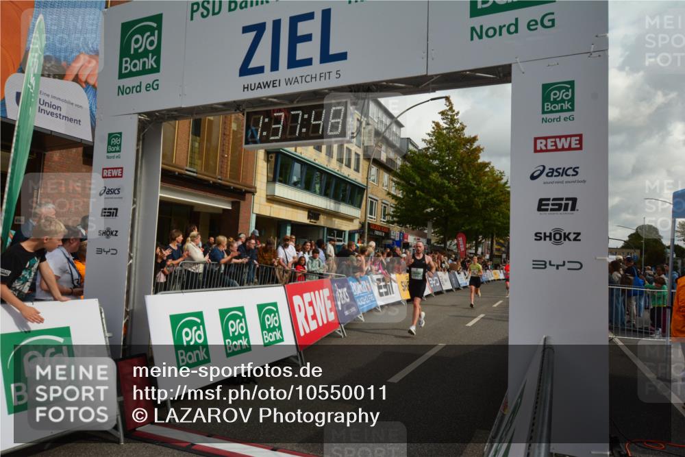20.09.2026 - PSD Bank Halbmarathon LAZAROV Photography http://msf.ph/oto/10550011 20.09.2026 11:37:48 Ziel 1219, 2161, 3100, 3296, 4127, 4163, 4371, 4415, 4437, 4766 meine-sportfotos.de