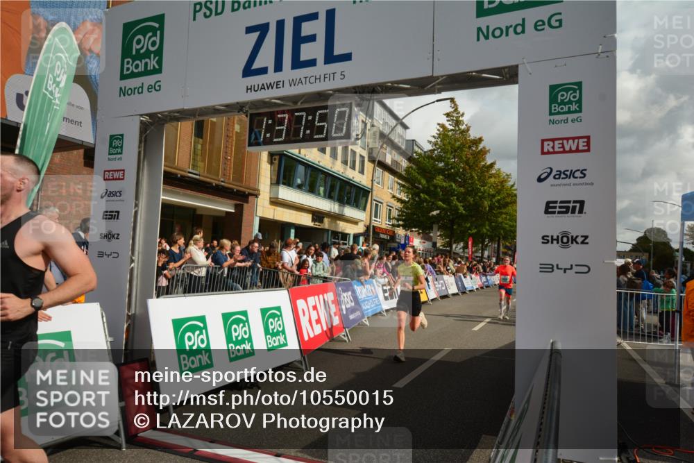 20.09.2026 - PSD Bank Halbmarathon LAZAROV Photography http://msf.ph/oto/10550015 20.09.2026 11:37:50 Ziel 1219, 2161, 3100, 3296, 4163, 4197, 4371, 4415, 4437, 4766 meine-sportfotos.de