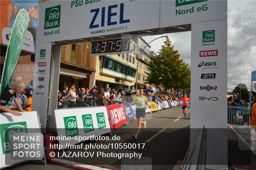 20.09.2026 - PSD Bank Halbmarathon LAZAROV Photography http://msf.ph/oto/10550017 20.09.2026 11:37:50 Ziel 1219, 2161, 3100, 3296, 4163, 4197, 4371, 4415, 4437, 4766 meine-sportfotos.de