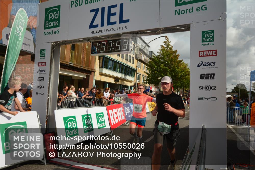 20.09.2026 - PSD Bank Halbmarathon LAZAROV Photography http://msf.ph/oto/10550026 20.09.2026 11:37:52 Ziel 1062, 1187, 1219, 2161, 3100, 3296, 4163, 4197, 4371, 4415, 4437, 4766 meine-sportfotos.de