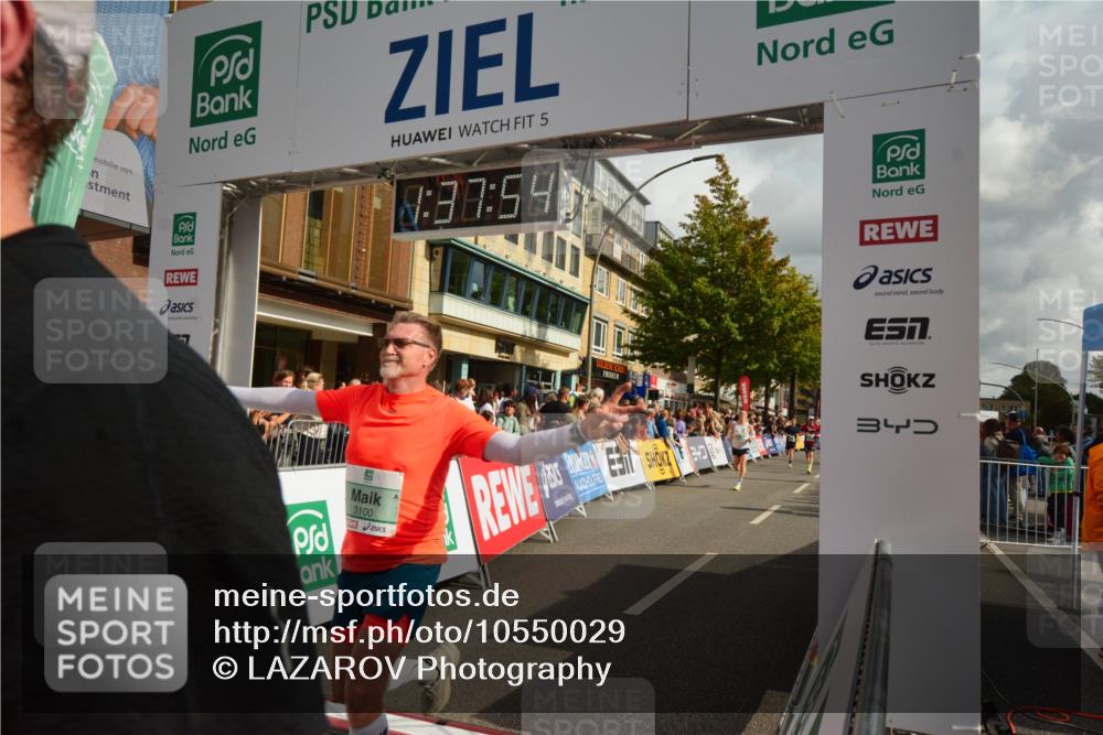 20.09.2026 - PSD Bank Halbmarathon LAZAROV Photography http://msf.ph/oto/10550029 20.09.2026 11:37:53 Ziel 1062, 1187, 1219, 2161, 3100, 3296, 4163, 4197, 4371, 4415, 4437, 4766 meine-sportfotos.de