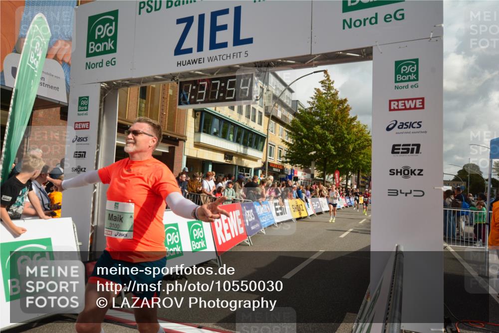 20.09.2026 - PSD Bank Halbmarathon LAZAROV Photography http://msf.ph/oto/10550030 20.09.2026 11:37:53 Ziel 1062, 1187, 1219, 2161, 3100, 3296, 4163, 4197, 4371, 4415, 4437, 4766 meine-sportfotos.de