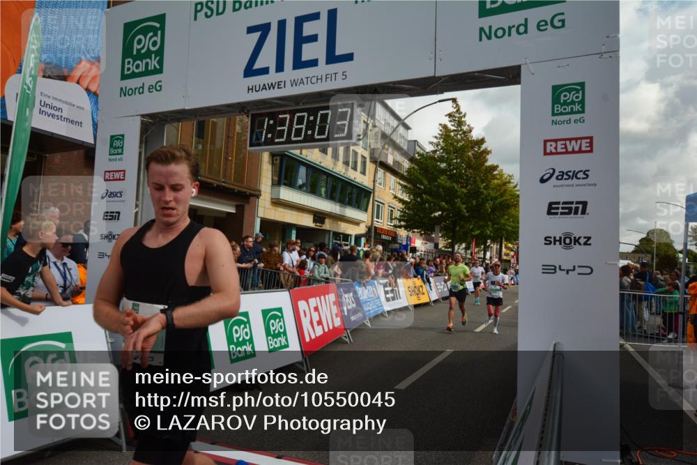 20.09.2026 - PSD Bank Halbmarathon LAZAROV Photography http://msf.ph/oto/10550045 20.09.2026 11:38:02 Ziel 1062, 1187, 2161, 3095, 3164, 4163, 4197, 4415, 4437 meine-sportfotos.de