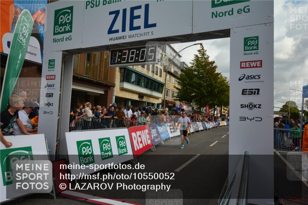 20.09.2026 - PSD Bank Halbmarathon LAZAROV Photography http://msf.ph/oto/10550052 20.09.2026 11:38:05 Ziel 1062, 1187, 2161, 2668, 3095, 3164, 3631, 4147, 4197, 4437 meine-sportfotos.de