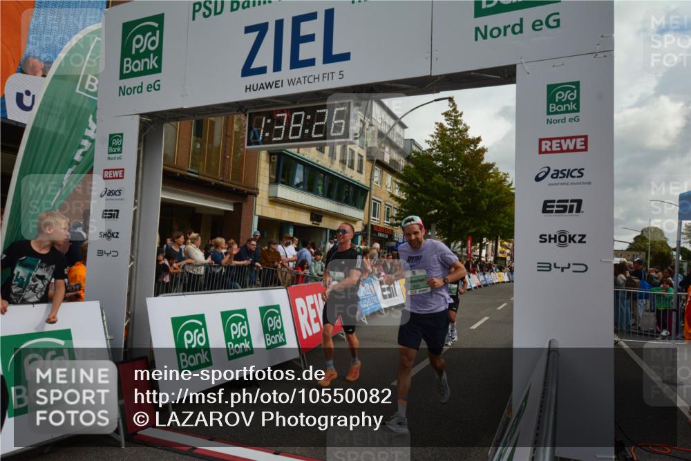 20.09.2026 - PSD Bank Halbmarathon LAZAROV Photography http://msf.ph/oto/10550082 20.09.2026 11:38:25 Ziel 1036, 1915, 2691, 3464, 4344, 4767 meine-sportfotos.de