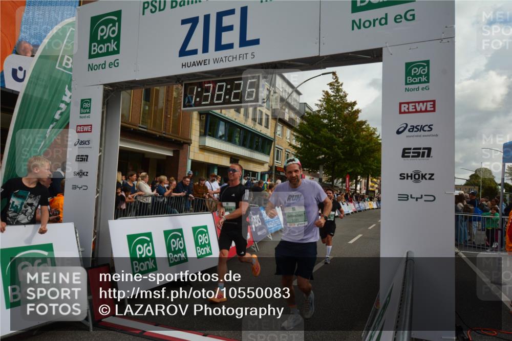 20.09.2026 - PSD Bank Halbmarathon LAZAROV Photography http://msf.ph/oto/10550083 20.09.2026 11:38:25 Ziel 1036, 1915, 2691, 3464, 4344, 4767 meine-sportfotos.de