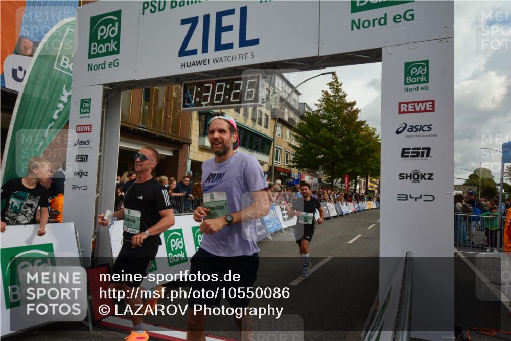 20.09.2026 - PSD Bank Halbmarathon LAZAROV Photography http://msf.ph/oto/10550086 20.09.2026 11:38:26 Ziel 1036, 1915, 2691, 3464, 4344, 4767 meine-sportfotos.de