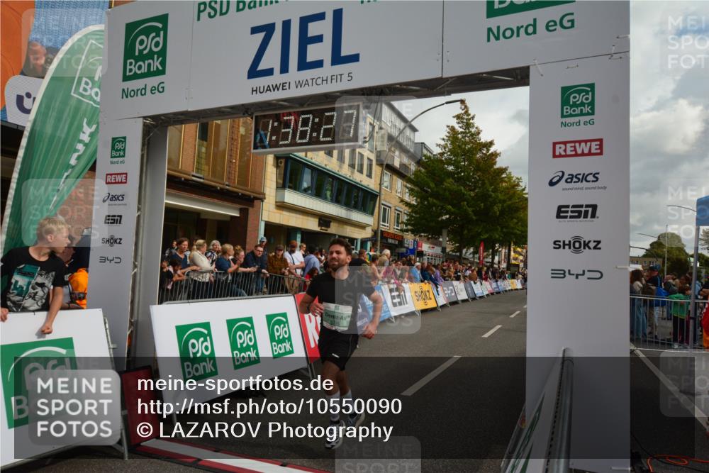 20.09.2026 - PSD Bank Halbmarathon LAZAROV Photography http://msf.ph/oto/10550090 20.09.2026 11:38:26 Ziel 1036, 1915, 2691, 3464, 4344, 4767 meine-sportfotos.de