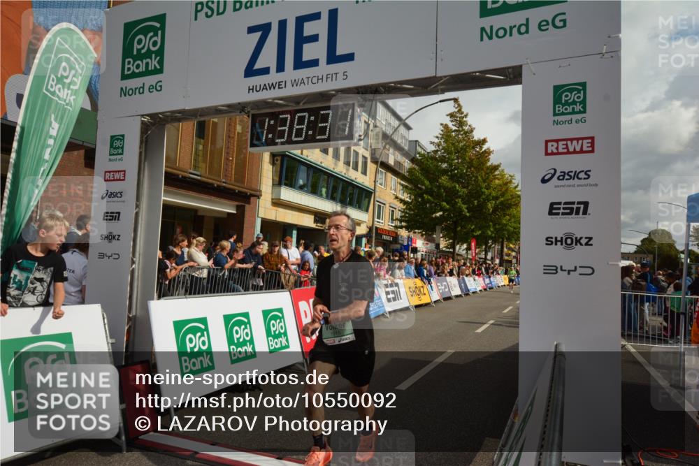 20.09.2026 - PSD Bank Halbmarathon LAZAROV Photography http://msf.ph/oto/10550092 20.09.2026 11:38:30 Ziel 1036, 1915, 2691, 4305, 4344, 4767, 4778 meine-sportfotos.de