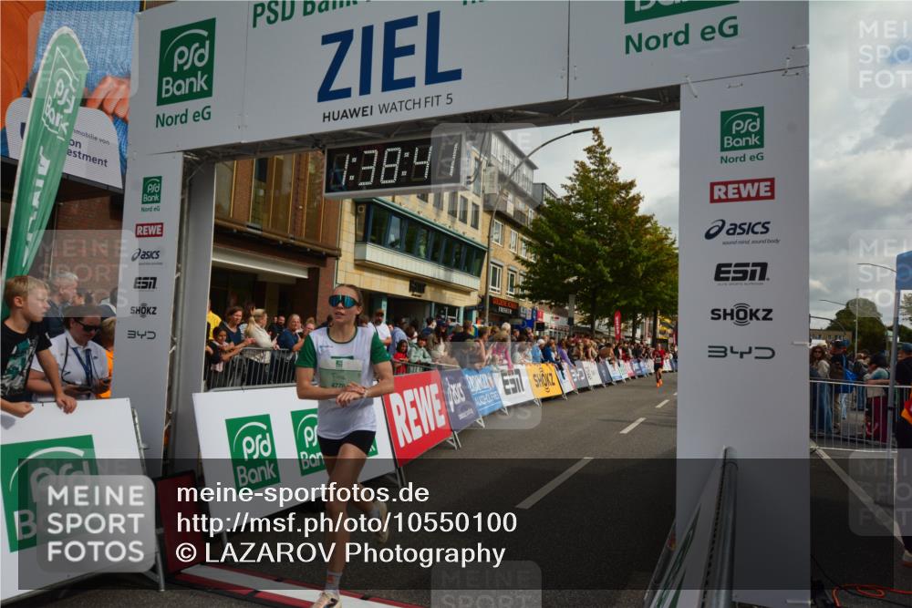20.09.2026 - PSD Bank Halbmarathon LAZAROV Photography http://msf.ph/oto/10550100 20.09.2026 11:38:41 Ziel 1483, 1954, 3188, 4305, 4778 meine-sportfotos.de