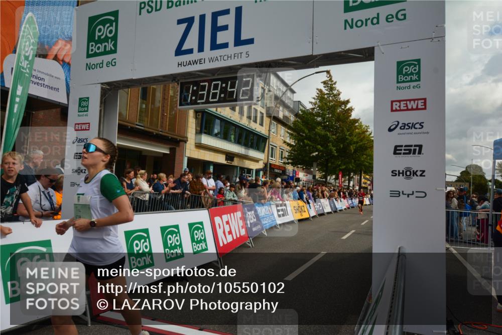 20.09.2026 - PSD Bank Halbmarathon LAZAROV Photography http://msf.ph/oto/10550102 20.09.2026 11:38:41 Ziel 1483, 1954, 3188, 4305, 4778 meine-sportfotos.de