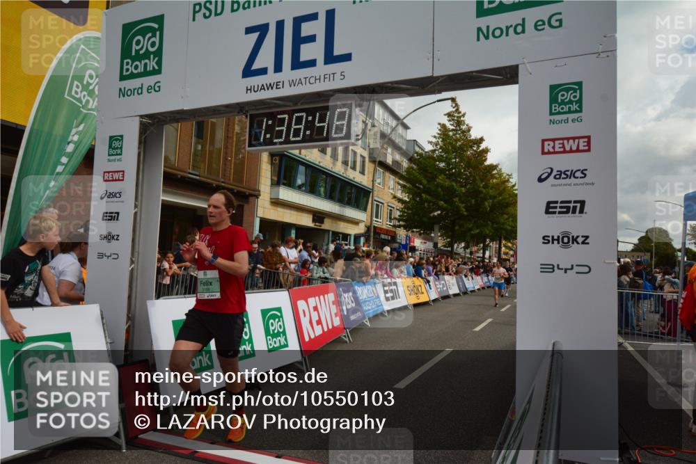 20.09.2026 - PSD Bank Halbmarathon LAZAROV Photography http://msf.ph/oto/10550103 20.09.2026 11:38:48 Ziel 1298, 1483, 1954, 2403, 2550, 3188, 3727, 3885 meine-sportfotos.de