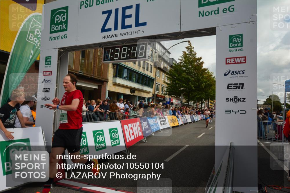 20.09.2026 - PSD Bank Halbmarathon LAZAROV Photography http://msf.ph/oto/10550104 20.09.2026 11:38:48 Ziel 1298, 1483, 1954, 2403, 2550, 3188, 3727, 3885 meine-sportfotos.de