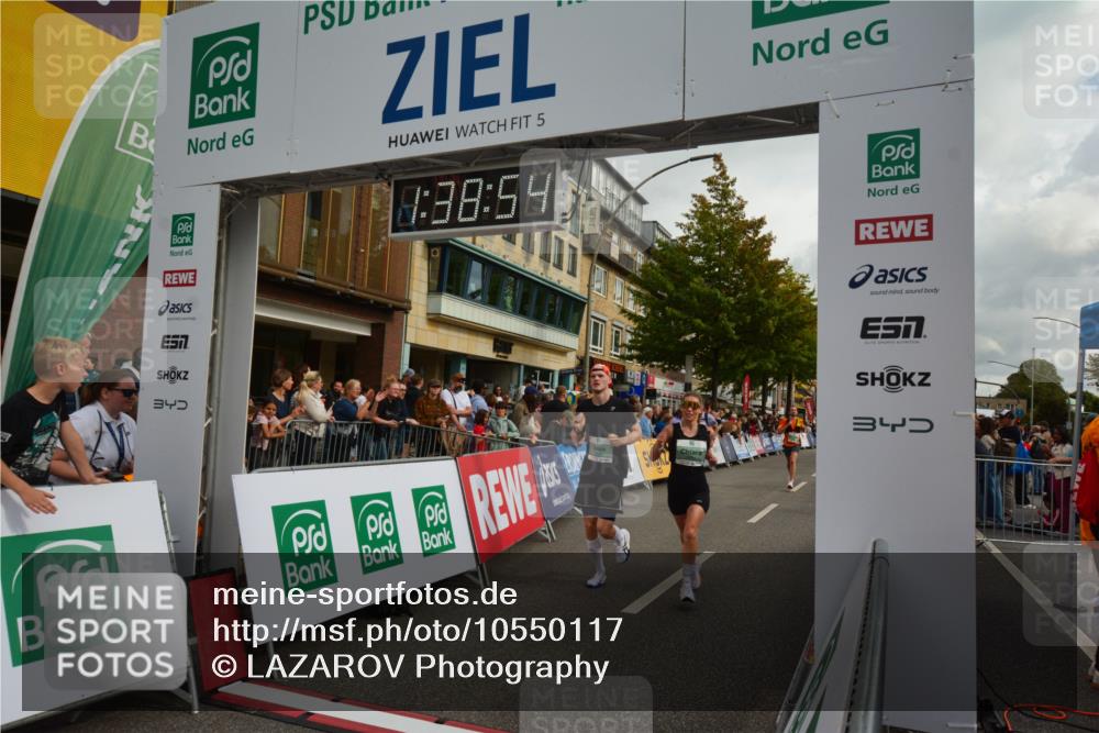 20.09.2026 - PSD Bank Halbmarathon LAZAROV Photography http://msf.ph/oto/10550117 20.09.2026 11:38:54 Ziel 1115, 1298, 1316, 1483, 1954, 2403, 2515, 2550, 3188, 3727, 3885 meine-sportfotos.de