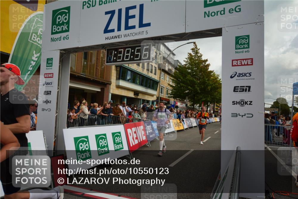 20.09.2026 - PSD Bank Halbmarathon LAZAROV Photography http://msf.ph/oto/10550123 20.09.2026 11:38:55 Ziel 1115, 1298, 1316, 1483, 1954, 2403, 2515, 2550, 3727, 3885, 4148, 4661 meine-sportfotos.de