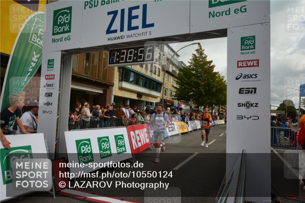 20.09.2026 - PSD Bank Halbmarathon LAZAROV Photography http://msf.ph/oto/10550124 20.09.2026 11:38:55 Ziel 1115, 1298, 1316, 1483, 1954, 2403, 2515, 2550, 3727, 3885, 4148, 4661 meine-sportfotos.de