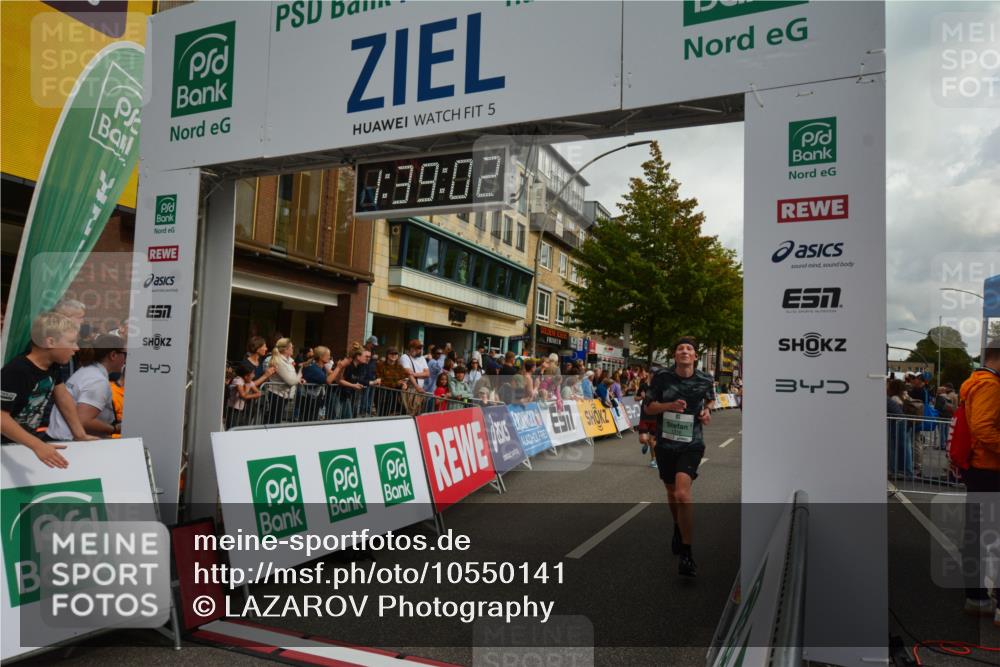20.09.2026 - PSD Bank Halbmarathon LAZAROV Photography http://msf.ph/oto/10550141 20.09.2026 11:39:02 Ziel 1115, 1316, 1764, 2403, 2515, 3727, 3885, 4148, 4661, 4683 meine-sportfotos.de