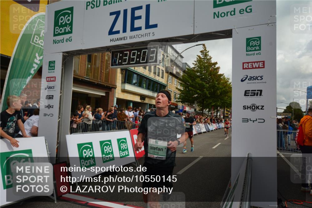 20.09.2026 - PSD Bank Halbmarathon LAZAROV Photography http://msf.ph/oto/10550145 20.09.2026 11:39:02 Ziel 1115, 1316, 1764, 2403, 2515, 3727, 3885, 4148, 4661, 4683 meine-sportfotos.de