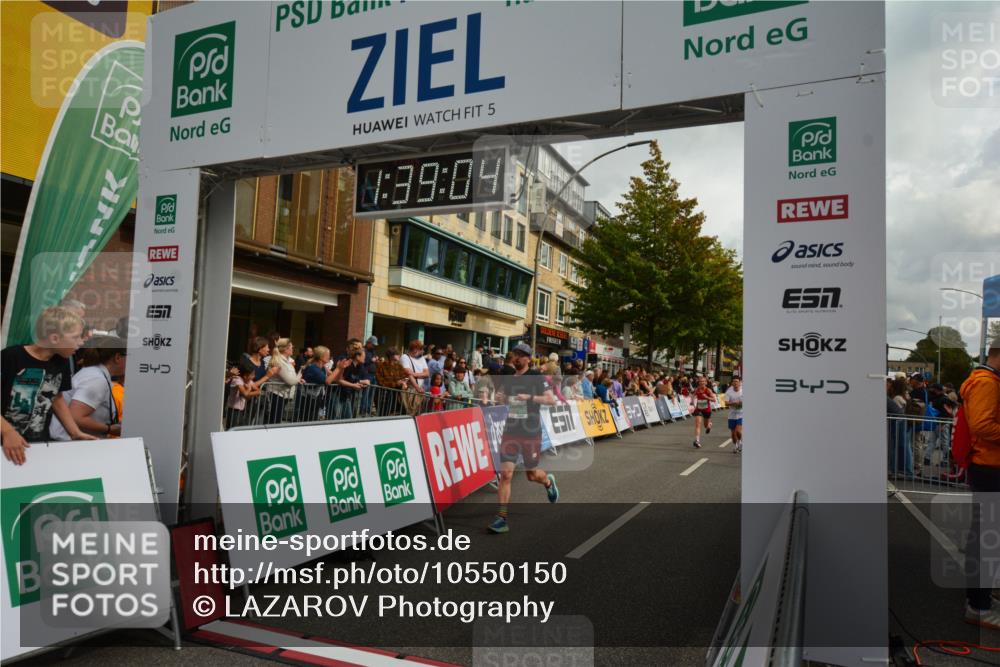 20.09.2026 - PSD Bank Halbmarathon LAZAROV Photography http://msf.ph/oto/10550150 20.09.2026 11:39:03 Ziel 1115, 1316, 1764, 2403, 2515, 3727, 4106, 4148, 4661, 4683 meine-sportfotos.de