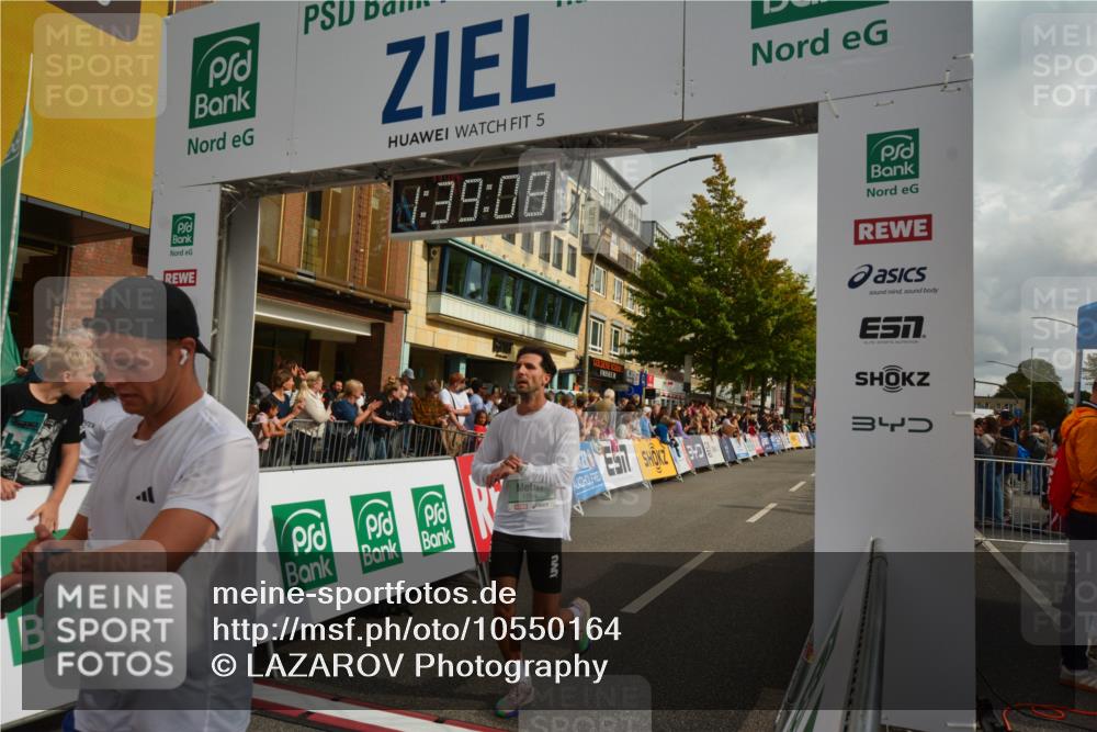 20.09.2026 - PSD Bank Halbmarathon LAZAROV Photography http://msf.ph/oto/10550164 20.09.2026 11:39:08 Ziel 1115, 1316, 1764, 2984, 4106, 4148, 4661, 4683 meine-sportfotos.de